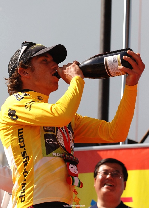 包含青海队内外联动，取得重要胜利的词条