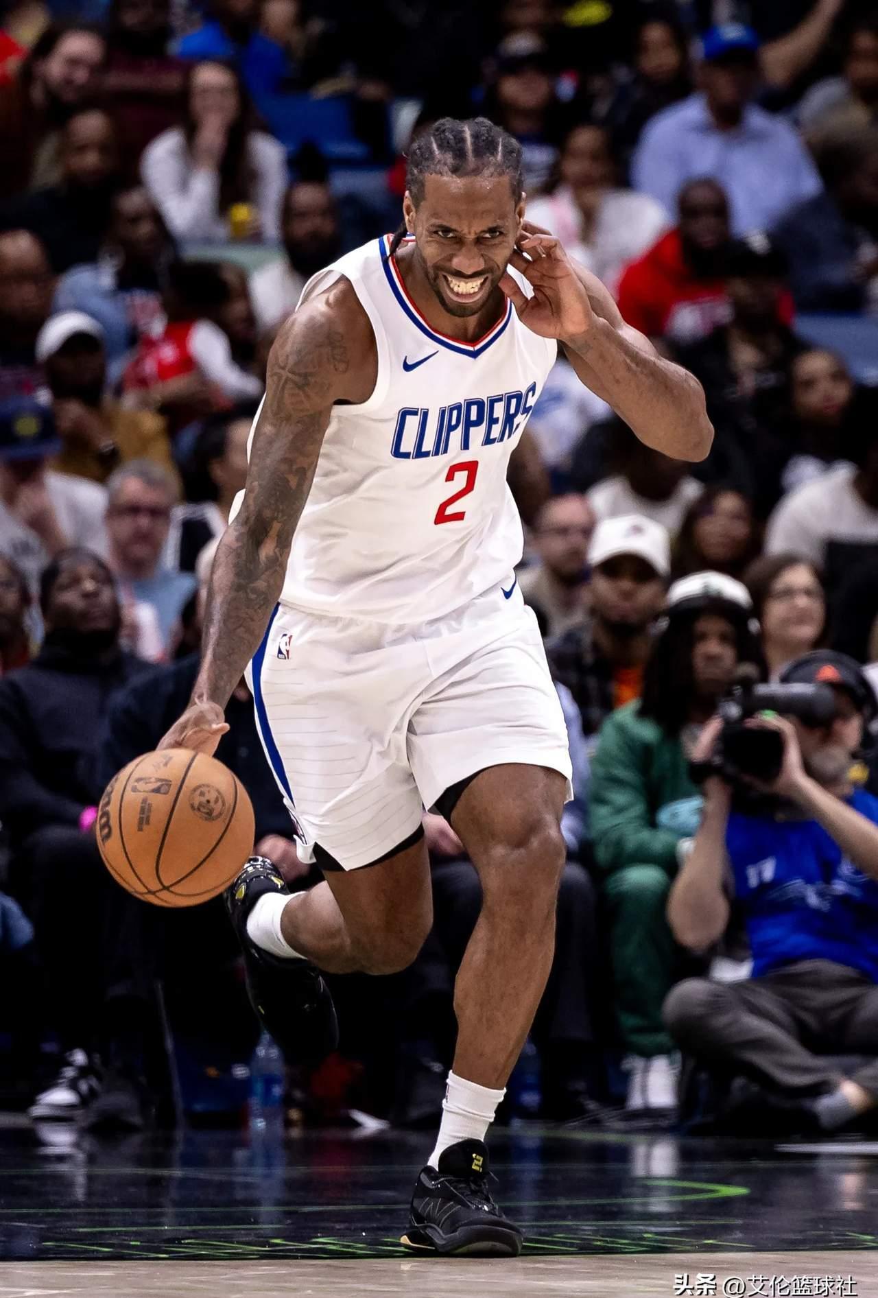 快船主场击败76人，结束连败