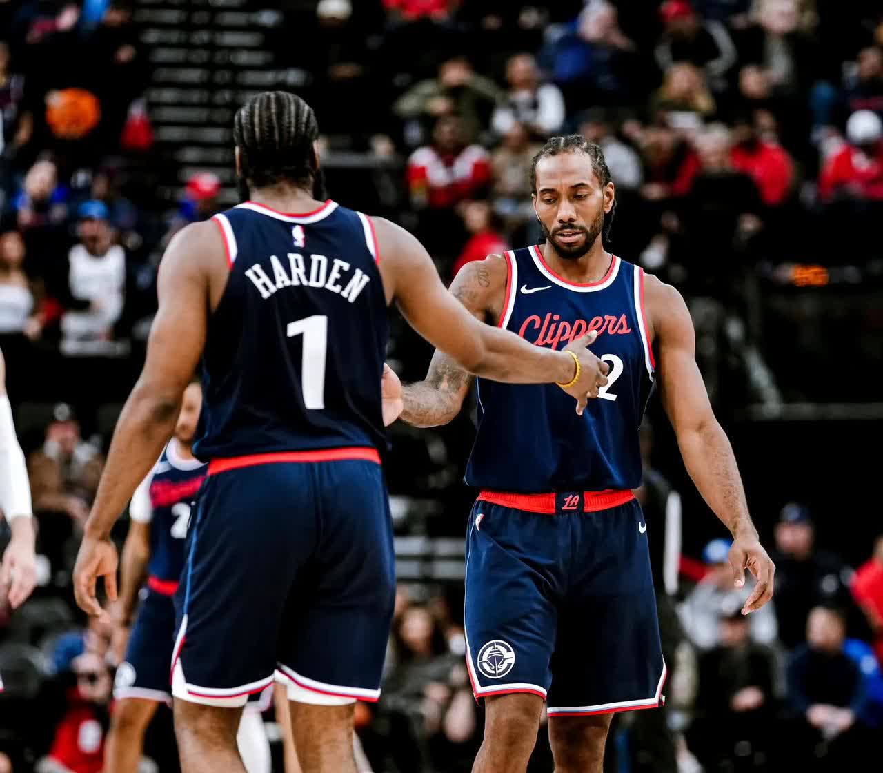 开拓者主场擒快船,再胜一仗 开拓者主场擒快船,再胜一仗